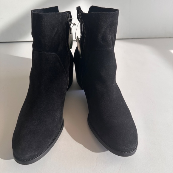 Paul Green Suede Ankle Boots  US size 8 Retail $595 - Picture 2 of 9